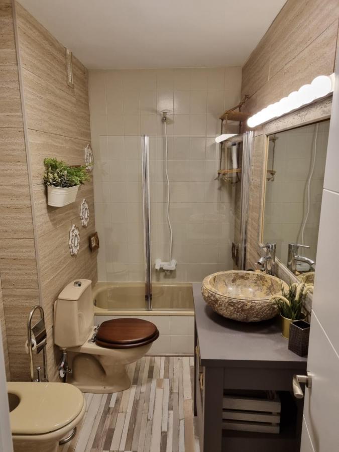 Apartamento La Escalerona Con Vistas Al Mar Lägenhet Gijón Exteriör bild